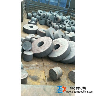 车轮，轴，联轴器，饼类锻件等，大锻件