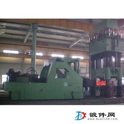 操作机全液压15T操作机夹持轴类锻件安阳锻压生产