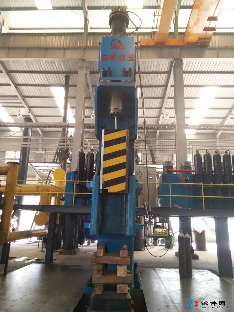 2T单臂自由锻电液锤大锻造空间用电液锤安阳锻压直供